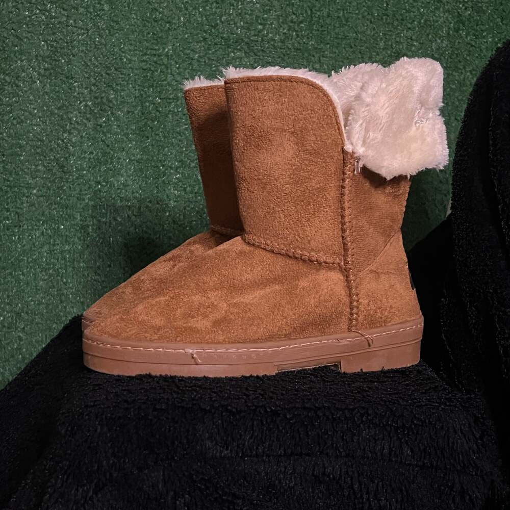 Bebe Girls Winter Boots Size 13 Tan White Faux Fur Boots With Rhinestones